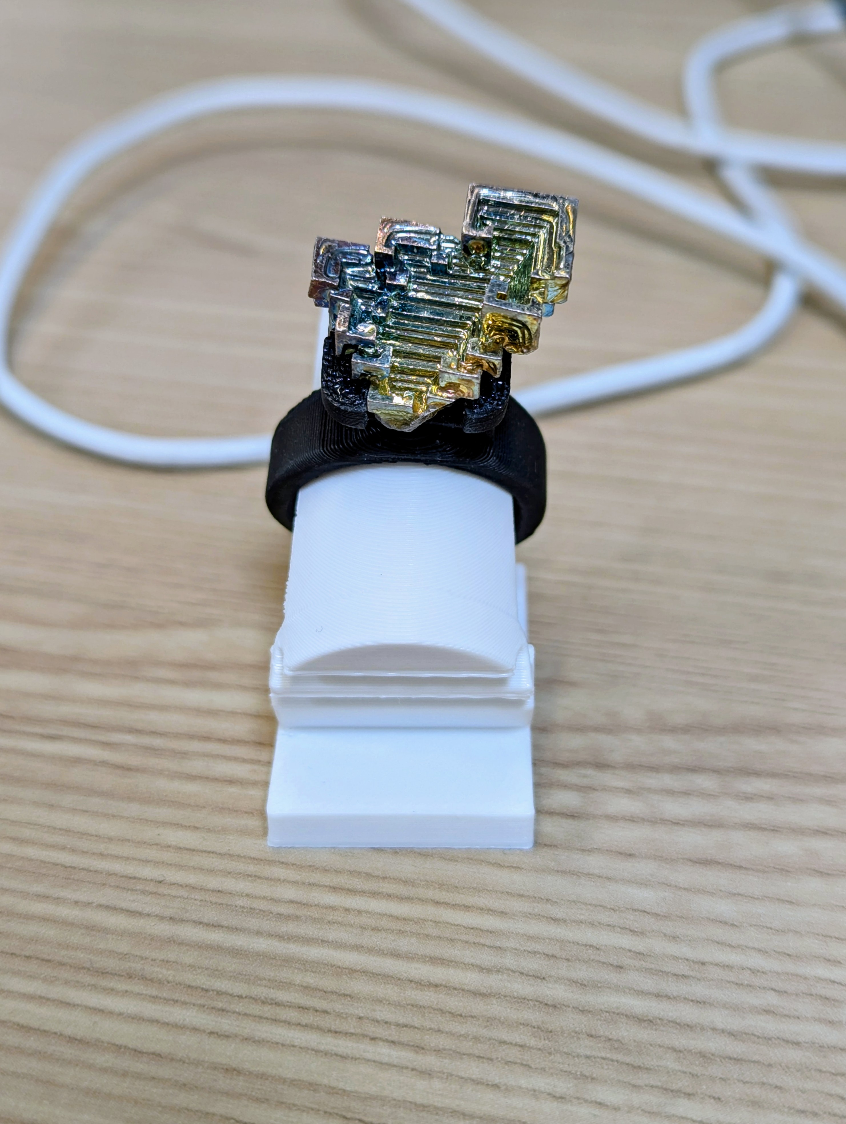 Bismuth ring